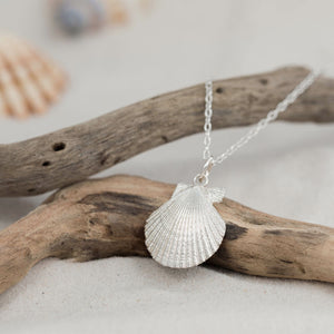 Small Silver Clam Shell Pendant Necklace